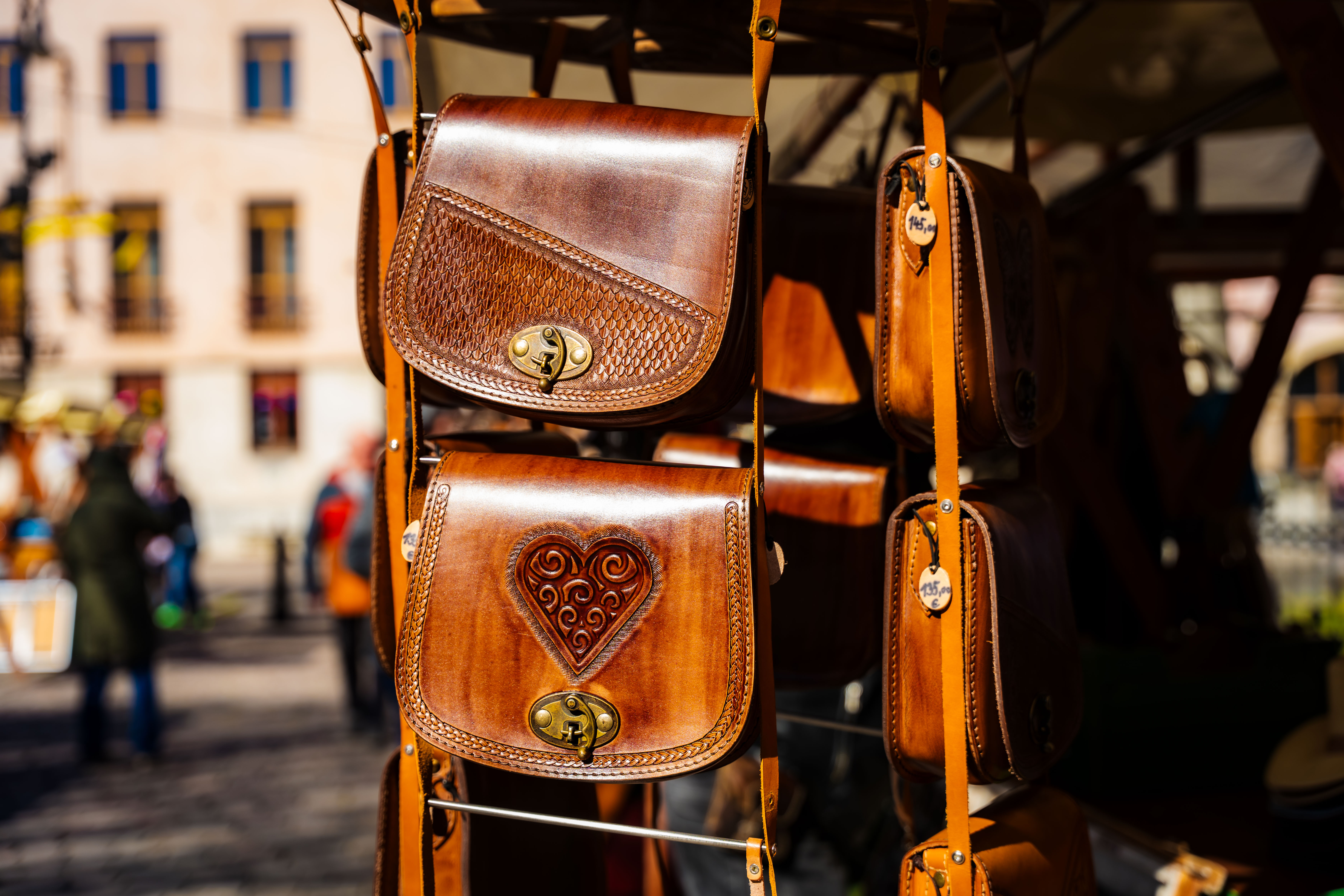 Trh tradicnych remesiel-1-2